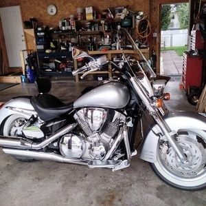 Meet your Posher, Bill